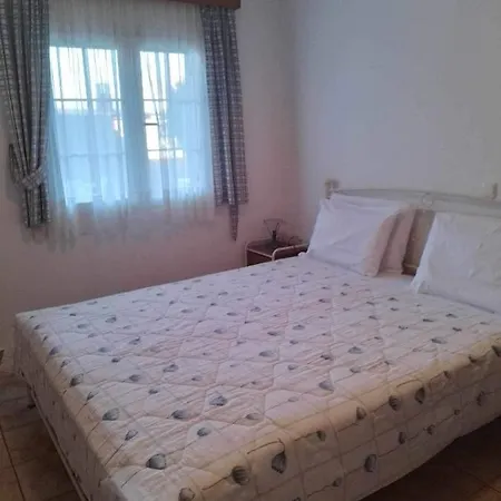 Kali's Casa Karavomylos